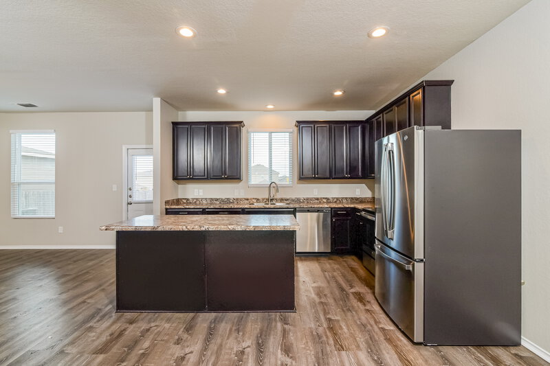 2,105/Mo, 10155 Castello Cyn San Antonio, TX 78254 Kitchen View 2