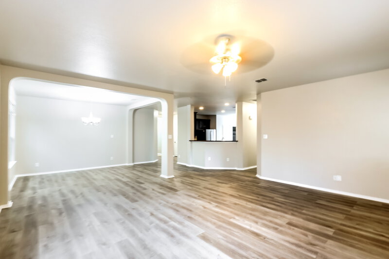 1,705/Mo, 15327 Nesting Way San Antonio, TX 78253 Living Room View 4