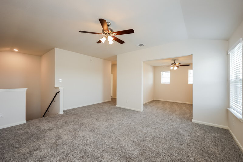 2,355/Mo, 13015 Kenish Pt San Antonio, TX 78253 Loft View