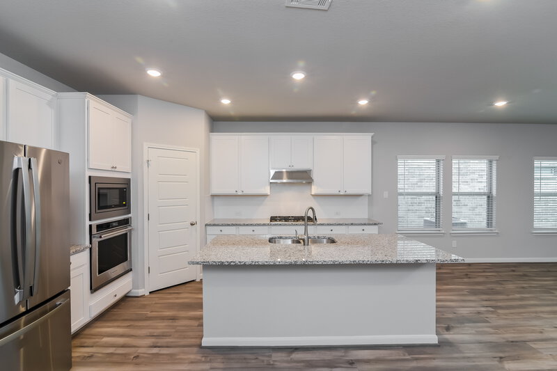 2,950/Mo, 12107 Icon Rdg San Antonio, TX 78253 Kitchen View 2