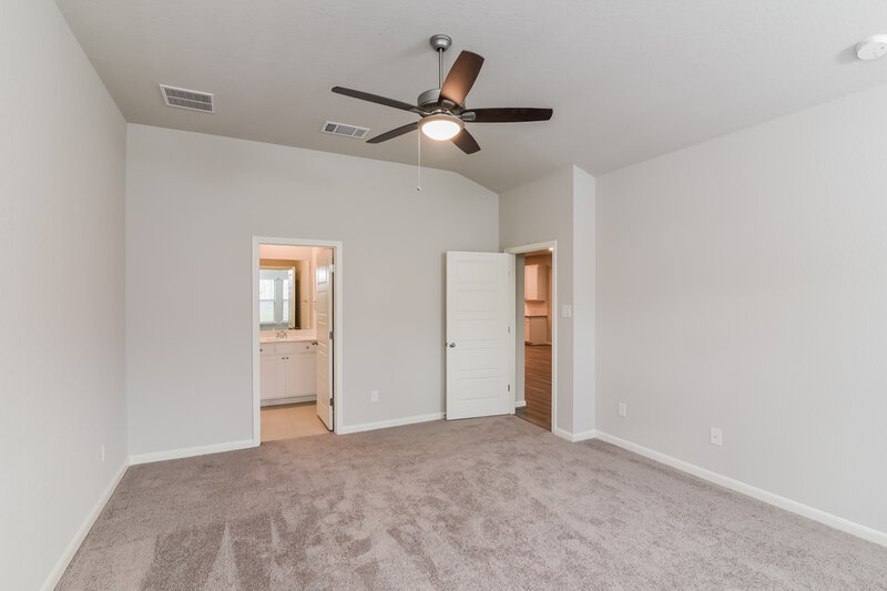 2,950/Mo, 12107 Icon Rdg San Antonio, TX 78253 Main Bedroom View 2