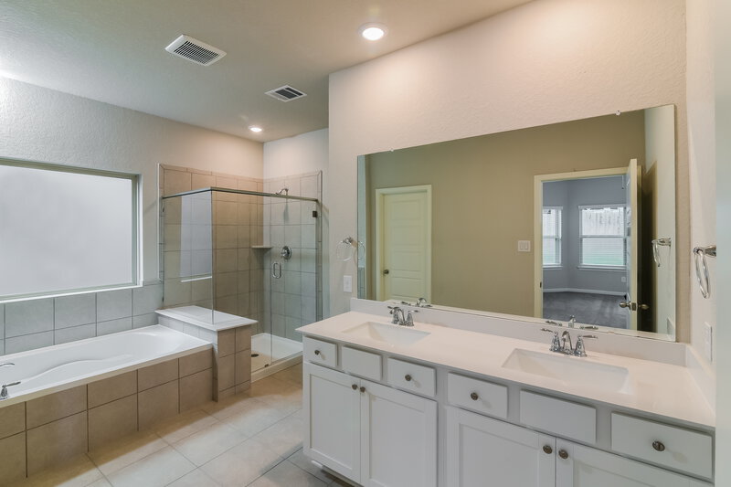 2,950/Mo, 12107 Icon Rdg San Antonio, TX 78253 Main Bathroom View