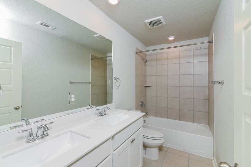 2,950/Mo, 12107 Icon Rdg San Antonio, TX 78253 Bathroom View