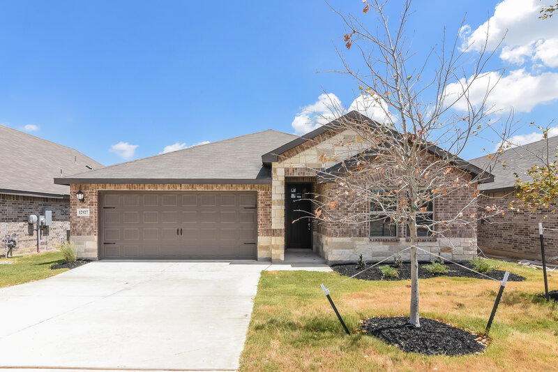 3,690/Mo, 12927 Louberg Vly San Antonio, TX 78253 External View