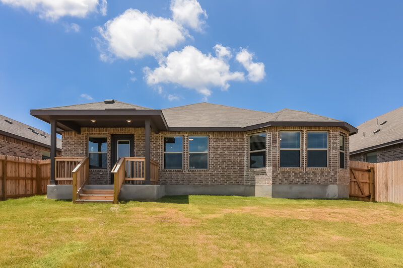3,690/Mo, 12927 Louberg Vly San Antonio, TX 78253 Rear View