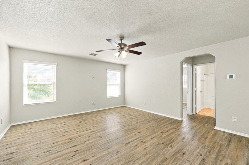 2,025/Mo, 10706 Rimfire Run Ln San Antonio, TX 78245 Living Room View