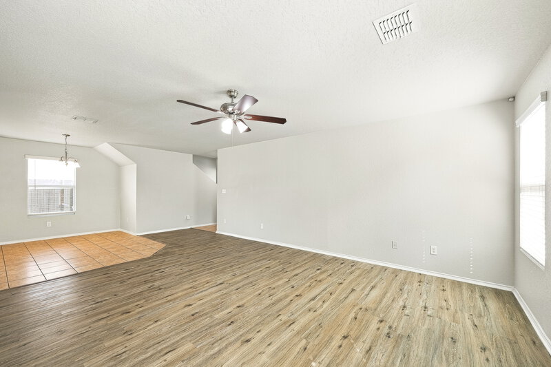 2,025/Mo, 10706 Rimfire Run Ln San Antonio, TX 78245 Living Room View 2