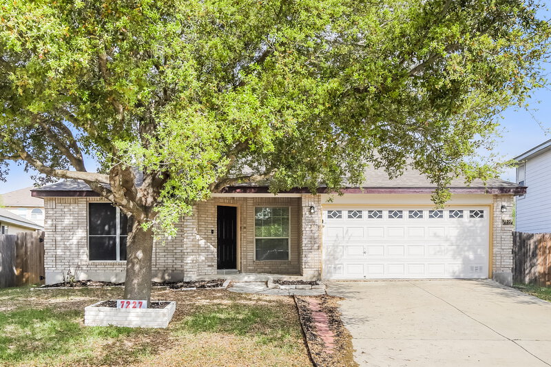 2,750/Mo, 7227 Sunrise Lk San Antonio, TX 78244 External View