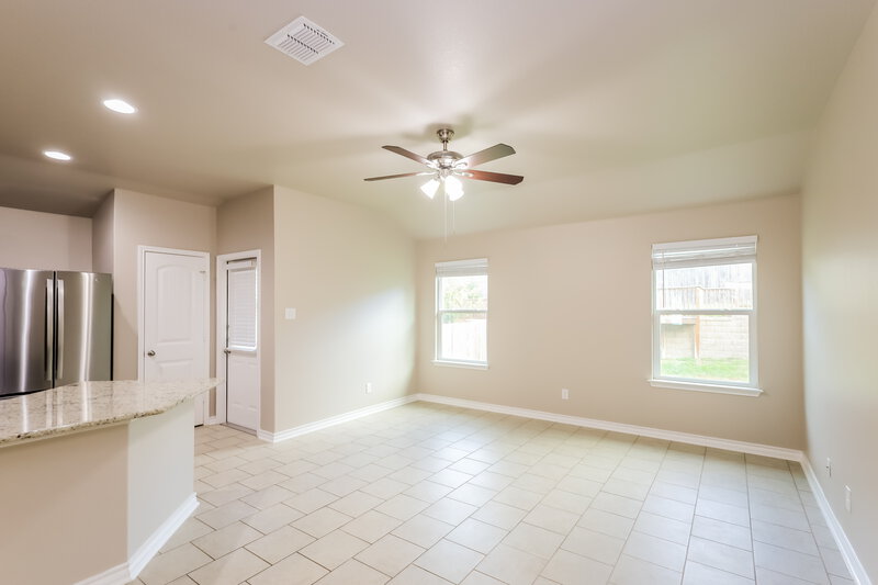 1,920/Mo, 12119 Sapphire Riv San Antonio, TX 78245 Living Room View