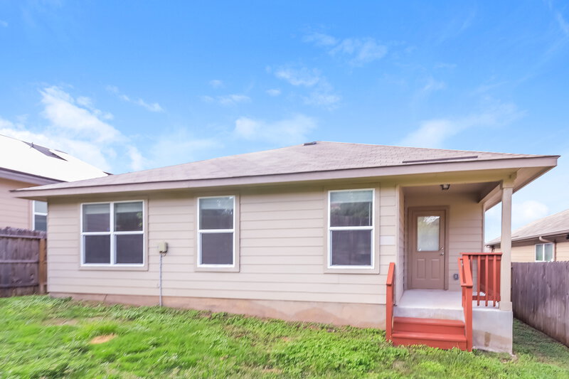 1,920/Mo, 12119 Sapphire Riv San Antonio, TX 78245 Rear View