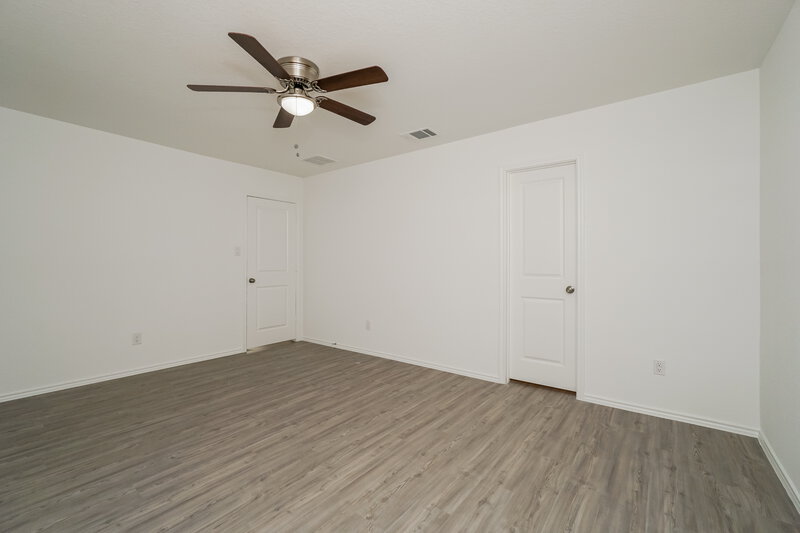 1,985/Mo, 9427 Strand Ct San Antonio, TX 78245 Main Bedroom View 2