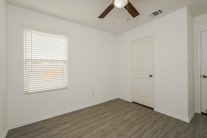 1,985/Mo, 9427 Strand Ct San Antonio, TX 78245 Bedroom View 3