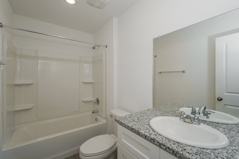 1,985/Mo, 9427 Strand Ct San Antonio, TX 78245 Bathroom View