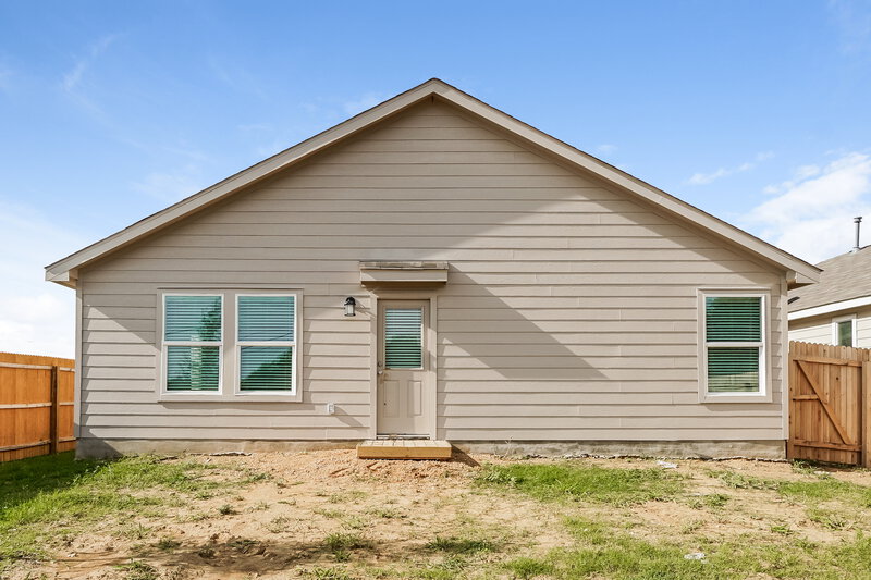 1,985/Mo, 9427 Strand Ct San Antonio, TX 78245 Rear View