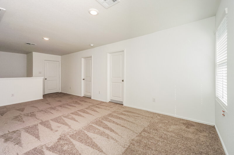 1,630/Mo, 5931 Poolside Park Converse, TX 78109 Family Room View