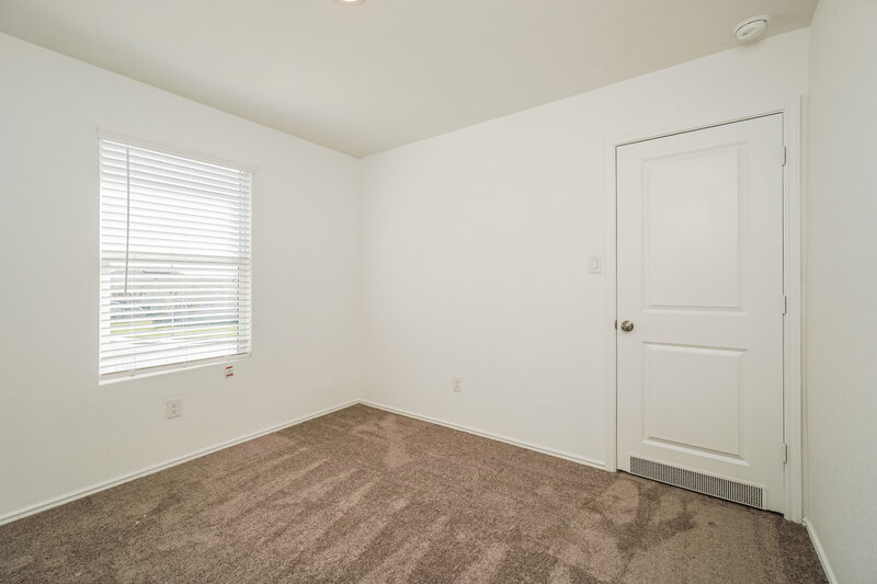 1,630/Mo, 5931 Poolside Park Converse, TX 78109 Bedroom View 2