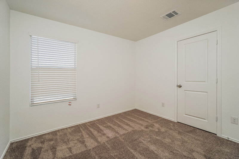 1,630/Mo, 5931 Poolside Park Converse, TX 78109 Bedroom View 3