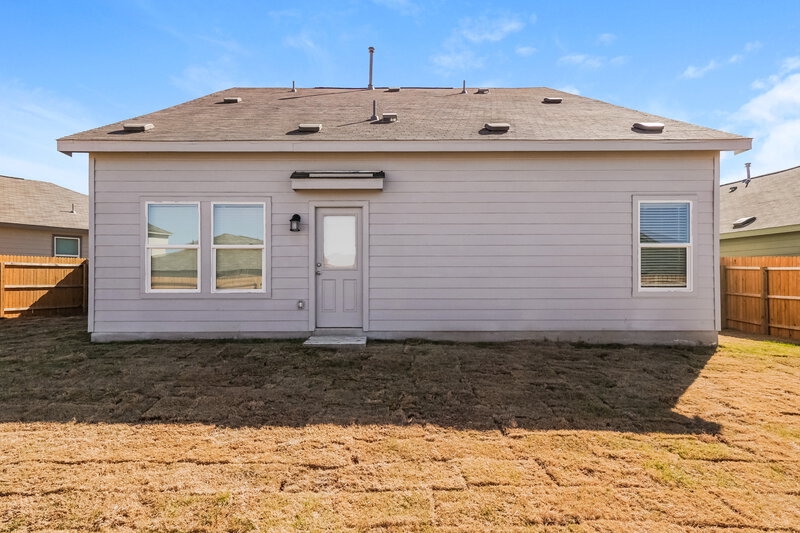 1,630/Mo, 5931 Poolside Park Converse, TX 78109 Rear View 2