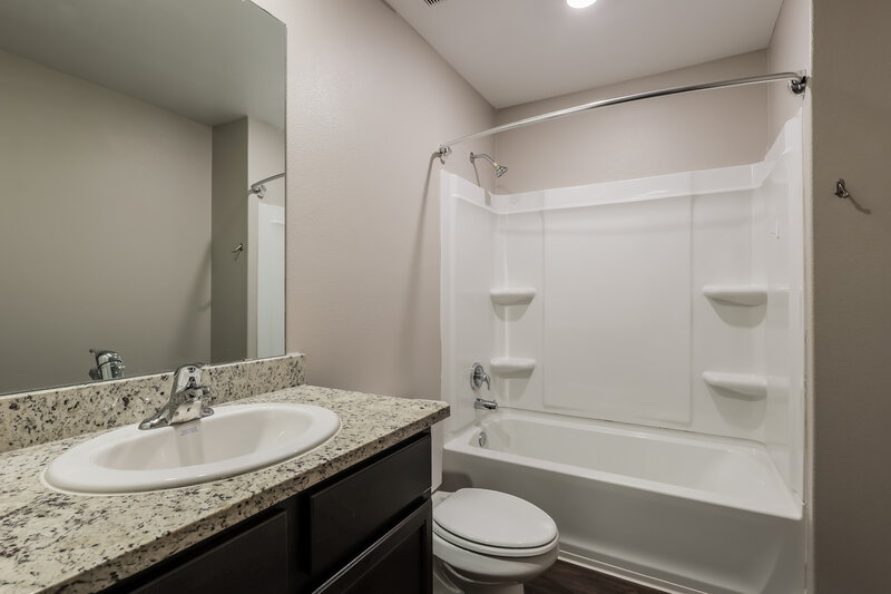 1,915/Mo, 3889 Northaven Trl Canyon Lake, TX 78132 Bathroom View