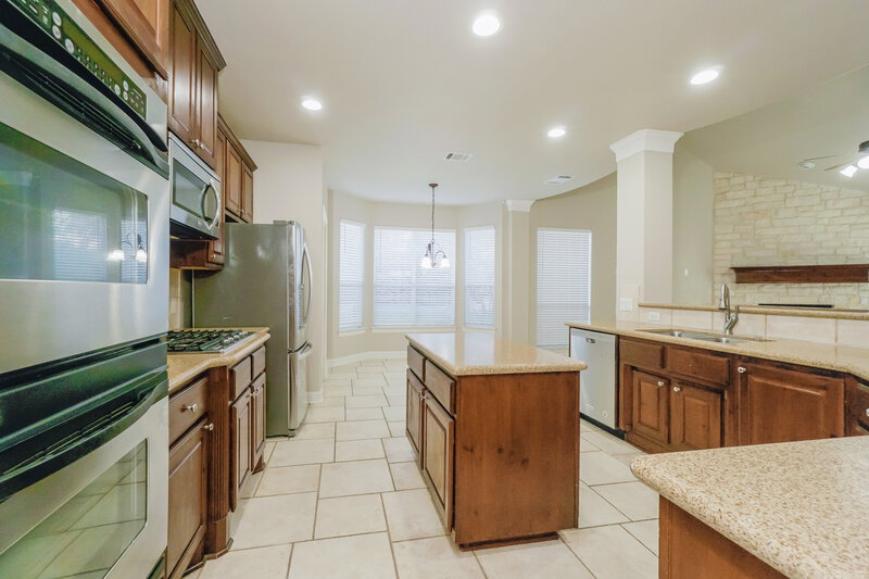 3,335/Mo, 18602 Crosstimber San Antonio, TX 78258 Kitchen View