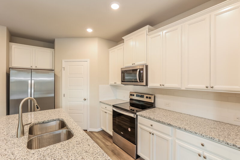 1,760/Mo, 1239 William Crst New Braunfels, TX 78130 Kitchen View 3
