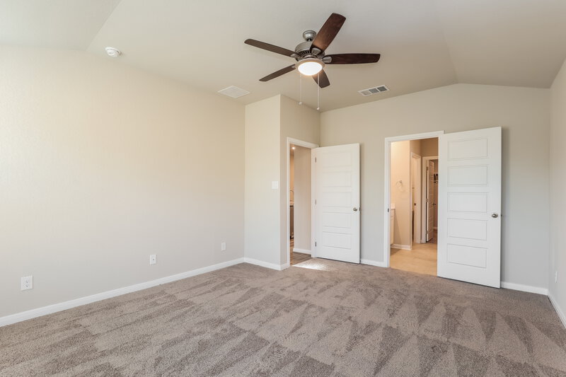 1,760/Mo, 1239 William Crst New Braunfels, TX 78130 Main Bedroom View 2