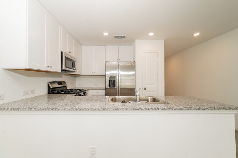 1,620/Mo, 13318 Savory Pl Saint Hedwig, TX 78152 Kitchen View 2
