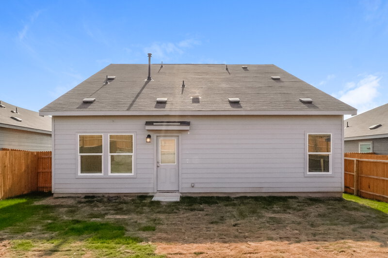 1,620/Mo, 13318 Savory Pl Saint Hedwig, TX 78152 Rear View 2