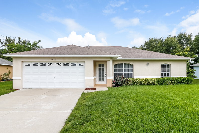 3,180/Mo, 1828 SW 10th Ter Cape Coral, FL 33991 External View