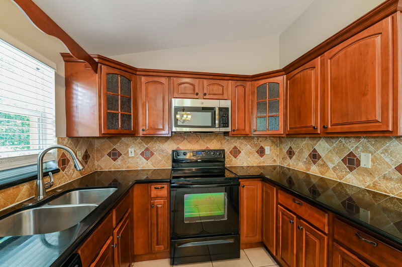 2,760/Mo, 1733 SW 22nd Ln Cape Coral, FL 33991 Kitchen View