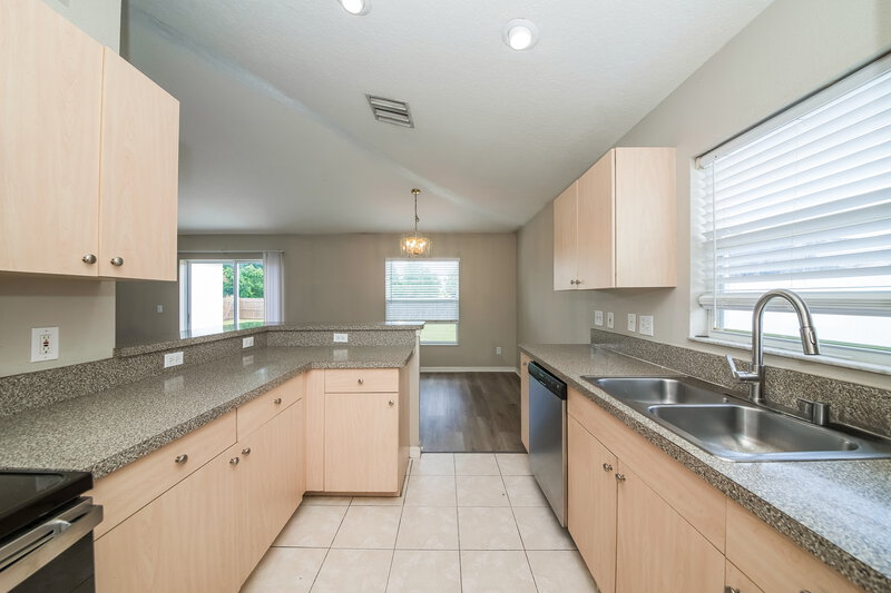2,145/Mo, 6010 33rd Dr E Palmetto, FL 34221 Kitchen View 2