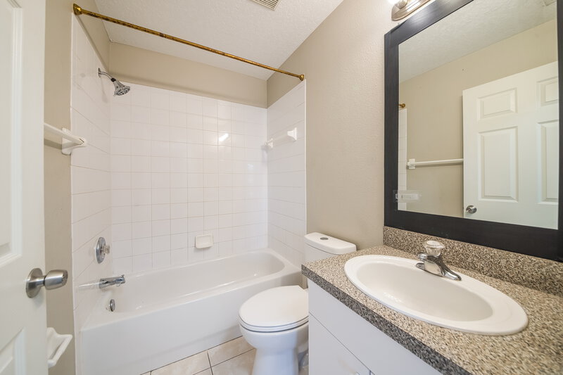 2,145/Mo, 6010 33rd Dr E Palmetto, FL 34221 Bathroom View