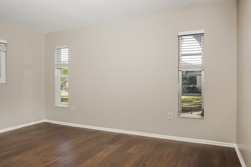 2,265/Mo, 4248 Dryden Cir Sarasota, FL 34241 Main Bedroom View 2