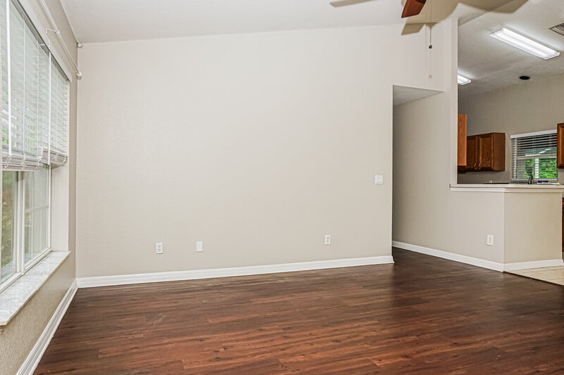 2,115/Mo, 5063 Linda Dr North Port, FL 34286 Living Room View 2