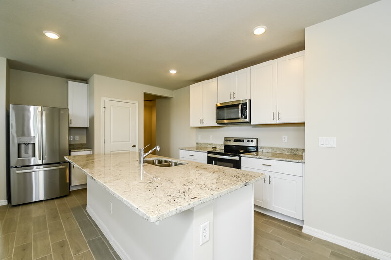 2,210/Mo, 13907 Richland Gulf Cir Parrish, FL 34221 Kitchen View 2