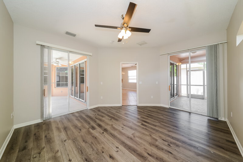 2,365/Mo, 1073 Whitegate Ct Sarasota, FL 34232 Main Bedroom View 2