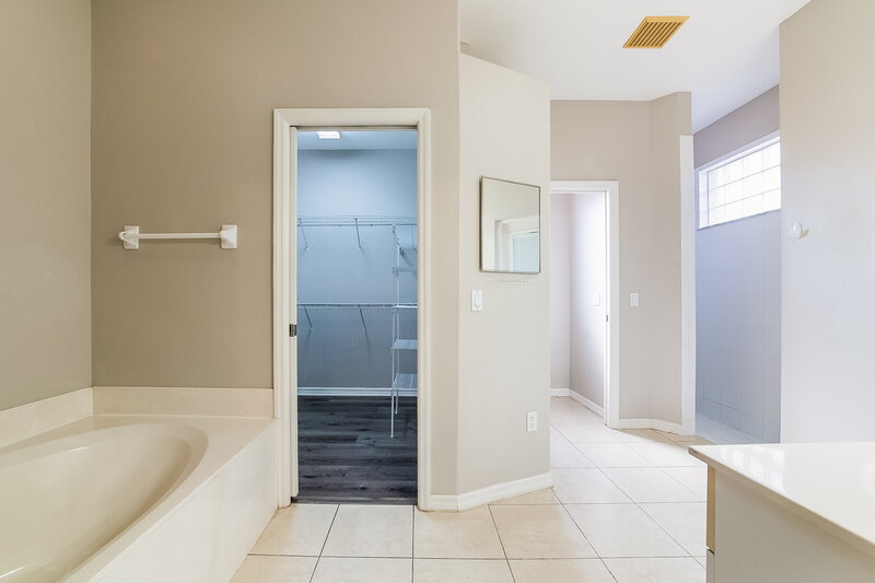 2,470/Mo, 1073 Whitegate Ct Sarasota, FL 34232 Misc View 8