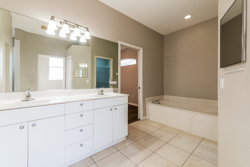 2,470/Mo, 1073 Whitegate Ct Sarasota, FL 34232 Misc View 9