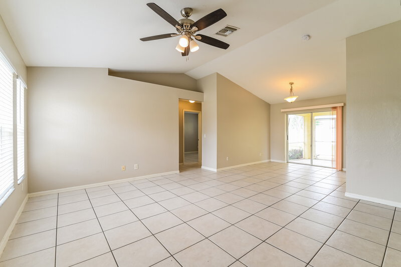 1,680/Mo, 923 SE 34th Ter Cape Coral, FL 33904 Living Room View 2