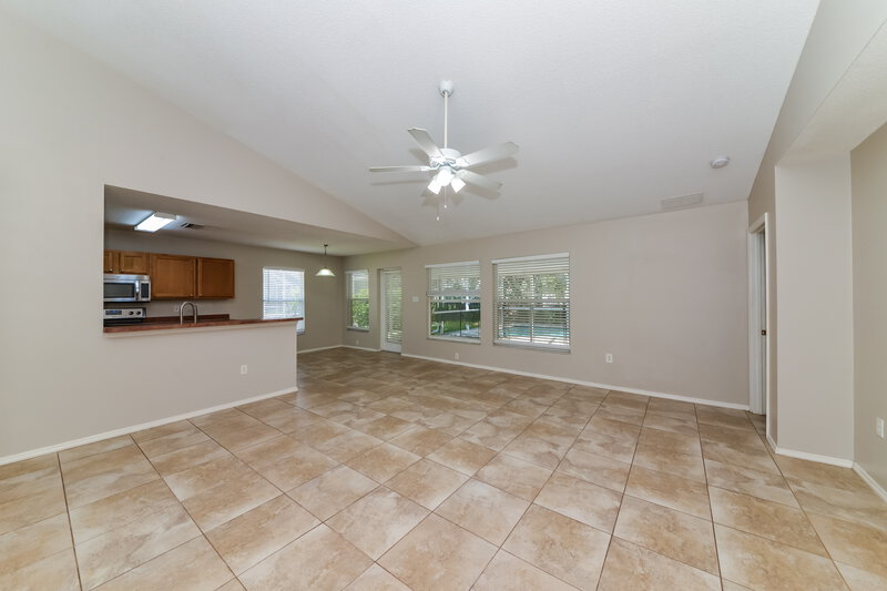 2,760/Mo, 11022 4th Ave E Bradenton, FL 34212 Living Room View