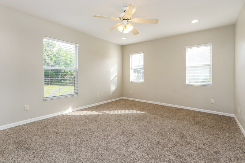 2,580/Mo, 1413 SW 11th Pl Cape Coral, FL 33991 Living Room View