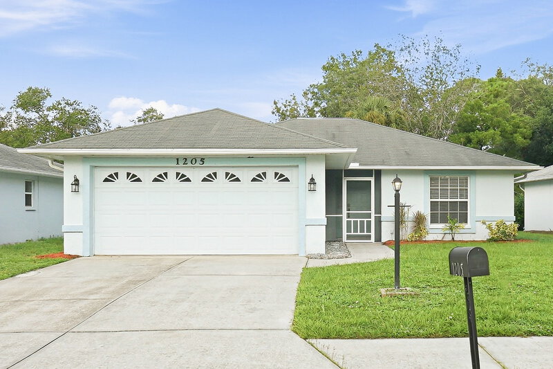 2,135/Mo, 1205 Oak Trace Dr Sarasota, FL 34232 External View