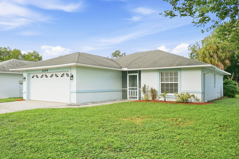 2,135/Mo, 1205 Oak Trace Dr Sarasota, FL 34232 Front View