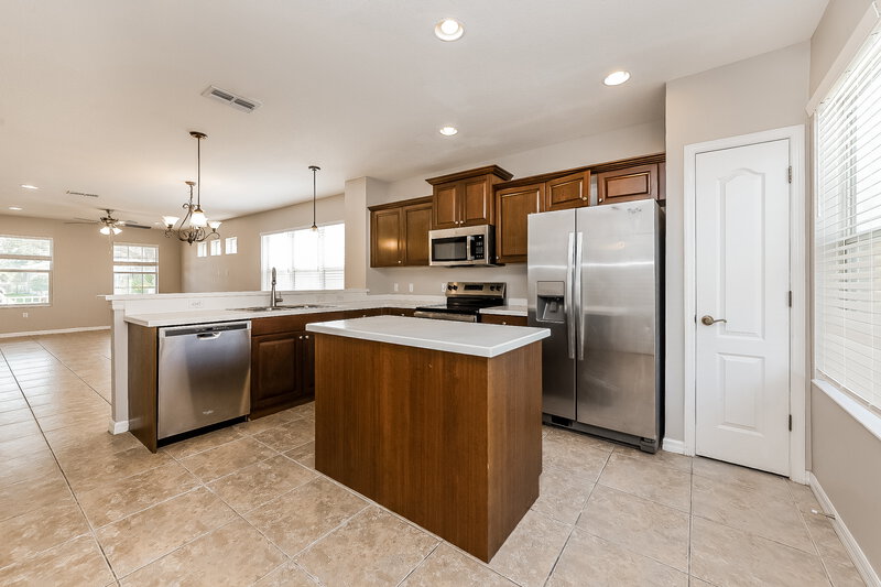 2,030/Mo, 4905 Charles Partin Dr Parrish, FL 34219 Kitchen View