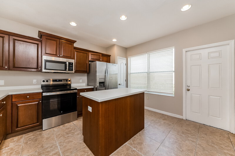 2,030/Mo, 4905 Charles Partin Dr Parrish, FL 34219 Kitchen View 2