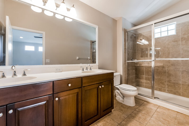 2,030/Mo, 4905 Charles Partin Dr Parrish, FL 34219 Main Bathroom View
