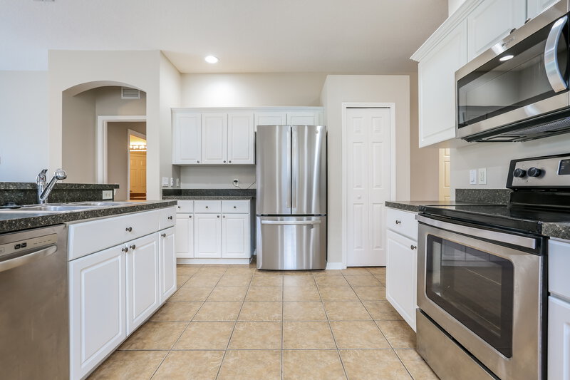 2,395/Mo, 6710 Rock Bridge Ln Ellenton, FL 34222 Kitchen View