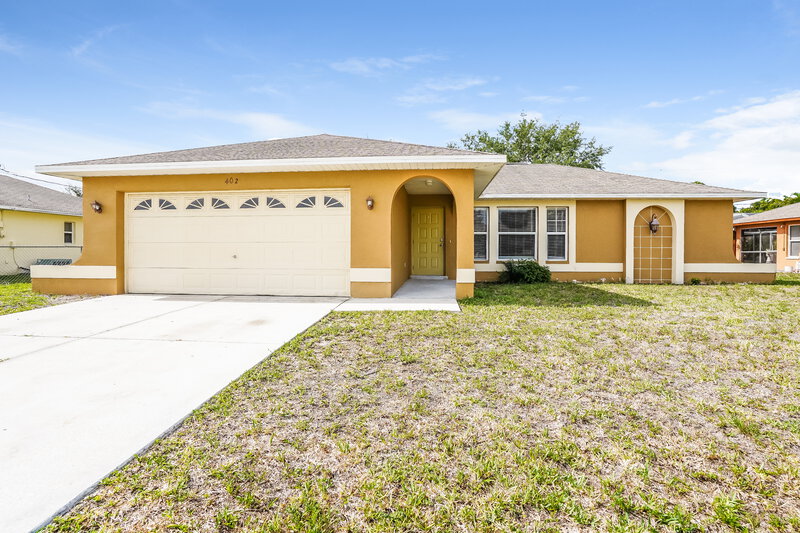 3,000/Mo, 402 SE 18th St Cape Coral, FL 33990 External View