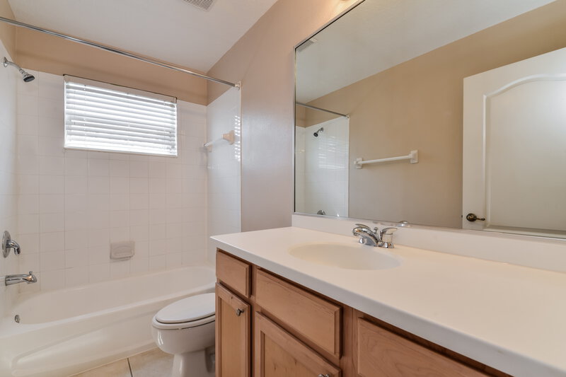 2,610/Mo, 5746 French Creek Ct Ellenton, FL 34222 Bathroom View 2