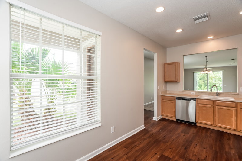 2,065/Mo, 9781 50th Street Cir E Parrish, FL 34219 Kitchen View